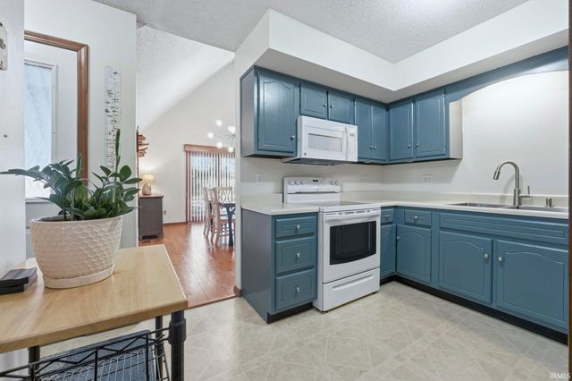 7410 Diane Drive, Fort Wayne, IN 46835