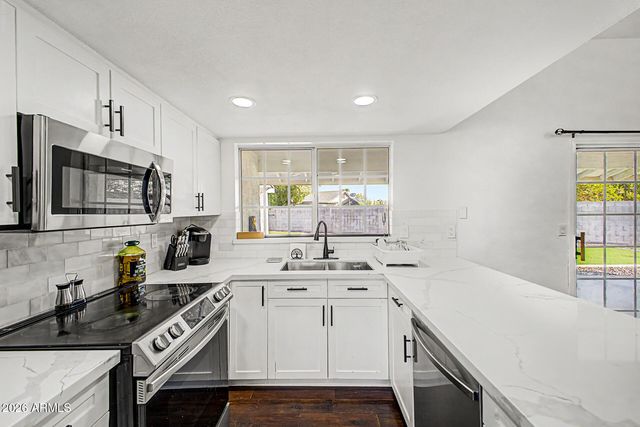 12615 N 49TH Avenue, Glendale, AZ 85304