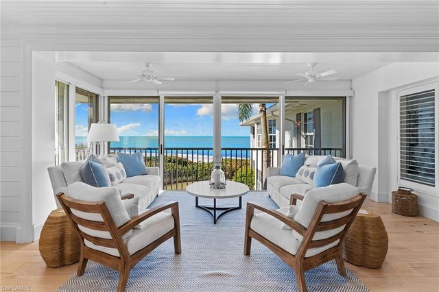 2701 Gulf Shore BLVD N 4, Naples, FL 34103