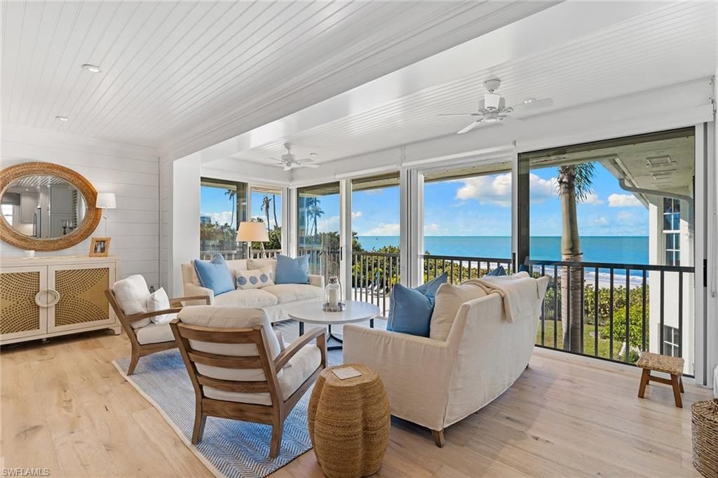 2701 Gulf Shore BLVD N 4, Naples, FL 34103