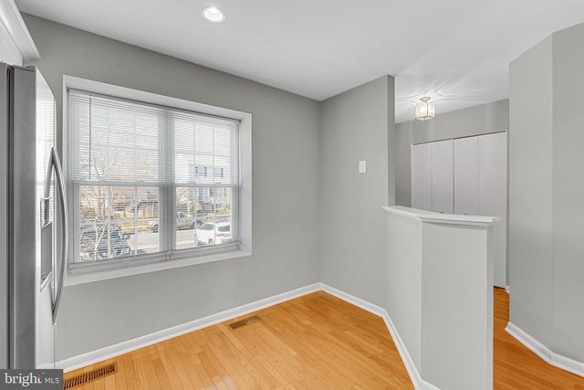 1923 NEWHAVEN DR, Essex, MD 21221