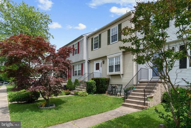 1923 NEWHAVEN DR, Essex, MD 21221