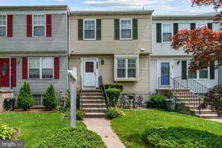 1923 NEWHAVEN DR, Essex, MD 21221