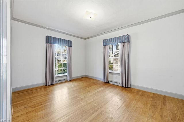 2829 Meadow Wood DR W, Chesapeake, VA 23321