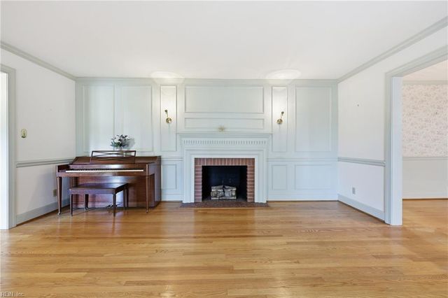 2829 Meadow Wood DR W, Chesapeake, VA 23321