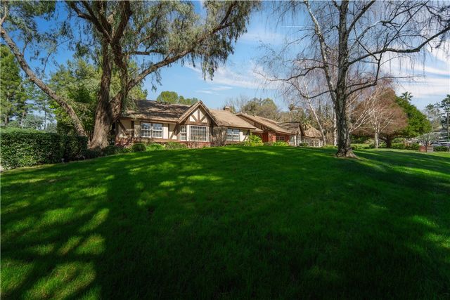 15883 Condor Ridge, Canyon Country, CA 91387