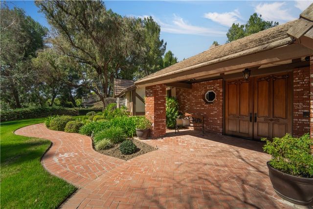 15883 Condor Ridge, Canyon Country, CA 91387