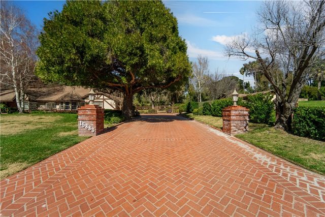 15883 Condor Ridge, Canyon Country, CA 91387