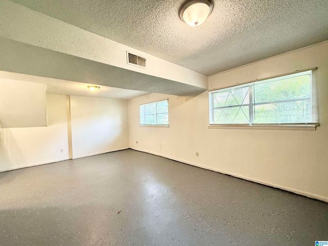 540 HARLEM AVENUE, Hueytown, AL 35023