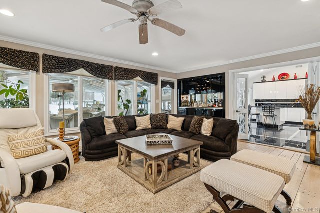 37 Bridle Path, Nissequogue, NY 11780