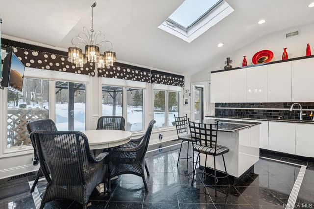 37 Bridle Path, Nissequogue, NY 11780