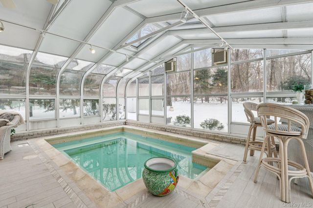 37 Bridle Path, Nissequogue, NY 11780