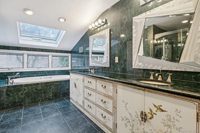 37 Bridle Path, Nissequogue, NY 11780