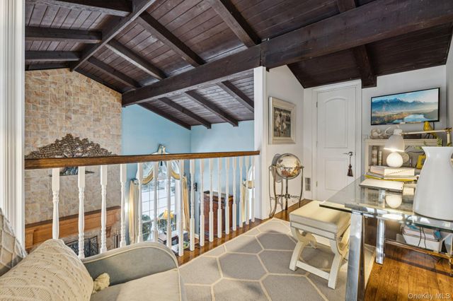 37 Bridle Path, Nissequogue, NY 11780