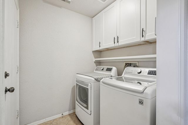 1941 Cameo Court, League City, TX 77573