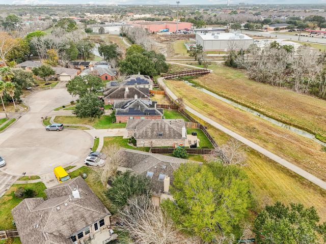 1941 Cameo Court, League City, TX 77573