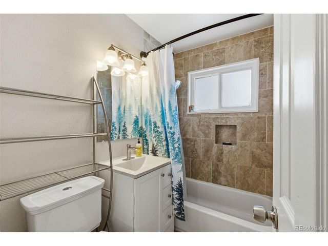 4201 E 69th Pl, Commerce City, CO 80022