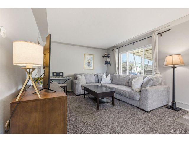 4201 E 69th Pl, Commerce City, CO 80022