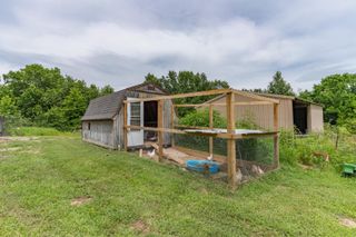2585 COUNTY ROAD 2220, Moberly, MO 65270