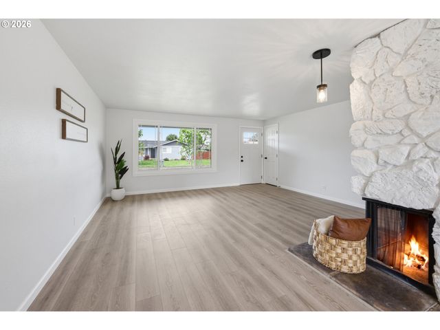 4658 SQUIRE Ct Ne, Salem, OR 97301