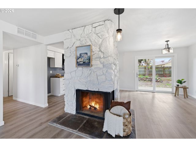 4658 SQUIRE Ct Ne, Salem, OR 97301