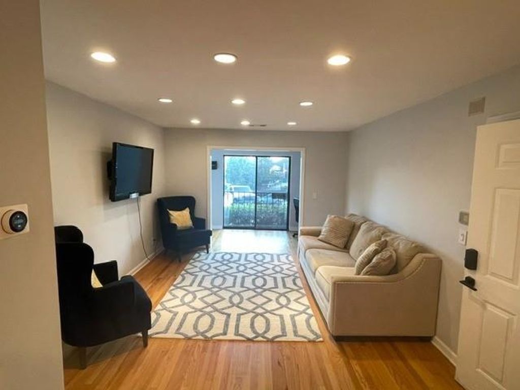 2657 Lenox Road NE 44-1, Atlanta, GA 30324