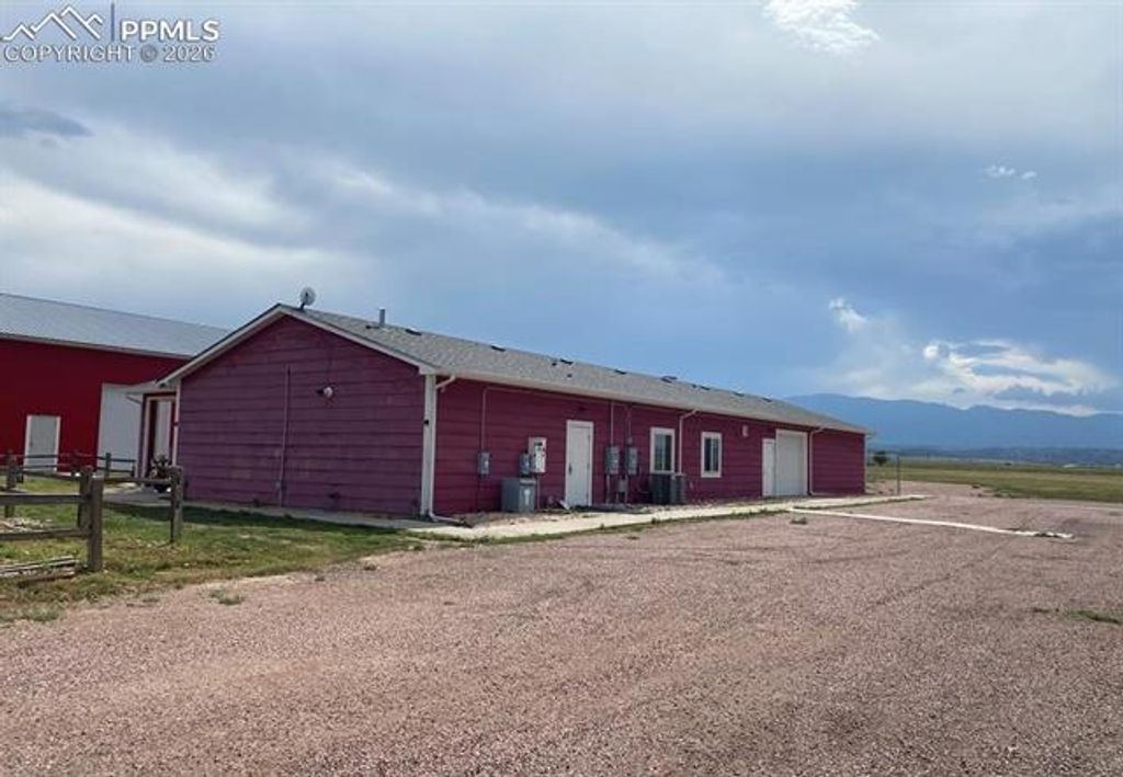 8648 Lake Davis Road, Pueblo, CO 81005 — photo 2