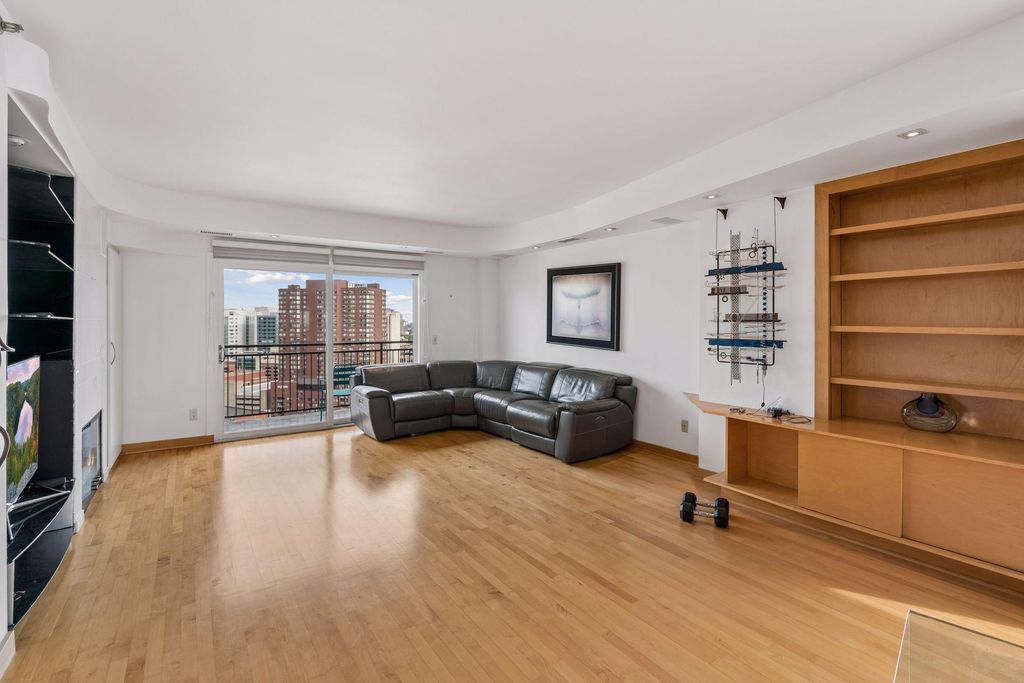 1225 Lasalle Avenue 2307, Minneapolis, MN 55403 — photo 4