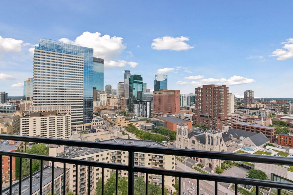 1225 Lasalle Avenue 2307, Minneapolis, MN 55403 — photo 5