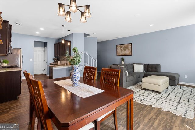 222 Bobbie Way, Woodstock, GA 30189