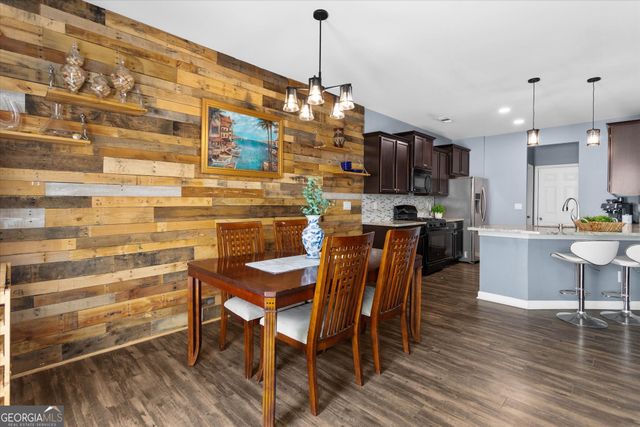 222 Bobbie Way, Woodstock, GA 30189