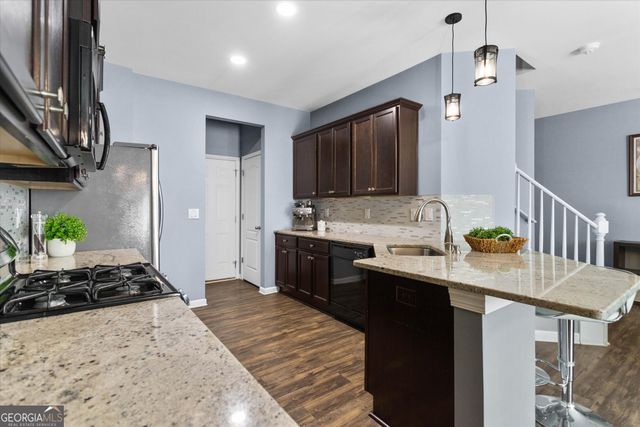 222 Bobbie Way, Woodstock, GA 30189