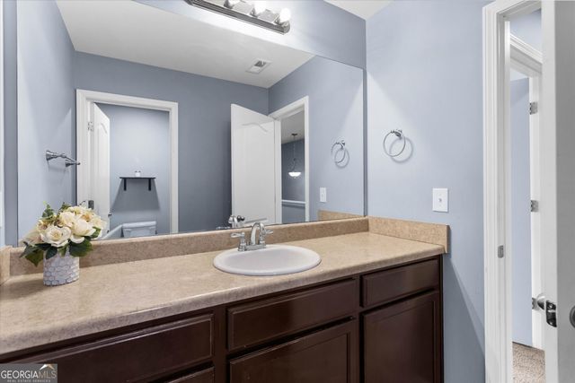 222 Bobbie Way, Woodstock, GA 30189