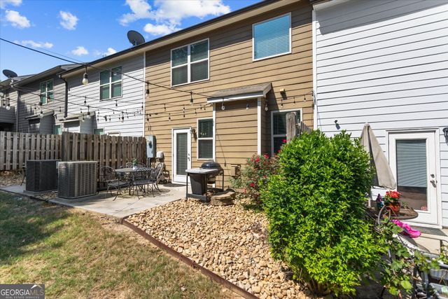 222 Bobbie Way, Woodstock, GA 30189