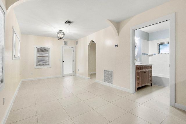 409 S M Street, Lake Worth Beach, FL 33460