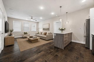 4819 Caroline Street 104, Houston, TX 77004