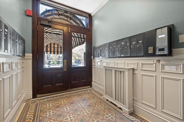 295 Beacon 32, Boston, MA 02116