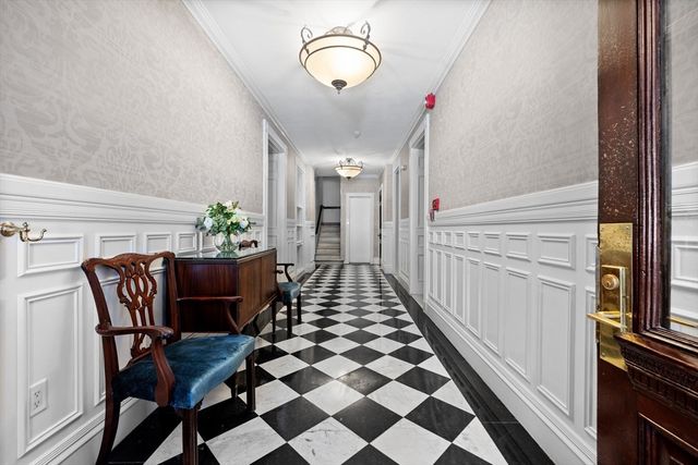 295 Beacon 32, Boston, MA 02116