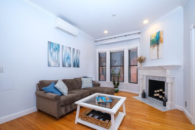 295 Beacon 32, Boston, MA 02116