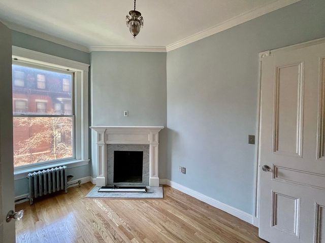 295 Beacon 32, Boston, MA 02116