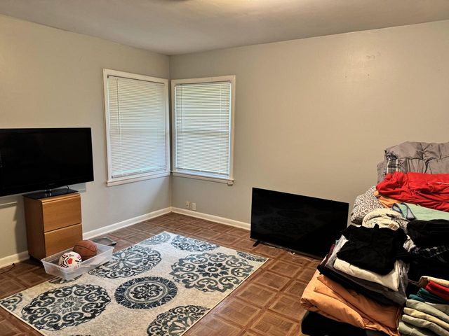 8665 Hawthorne ROAD, Milwaukee, WI 53217