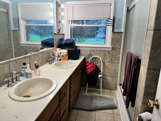 8665 Hawthorne ROAD, Milwaukee, WI 53217