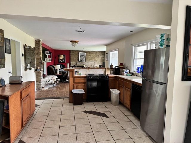 8665 Hawthorne ROAD, Milwaukee, WI 53217