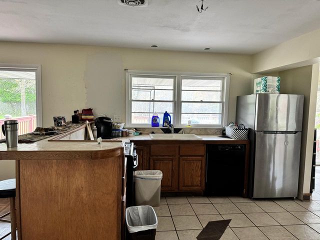 8665 Hawthorne ROAD, Milwaukee, WI 53217