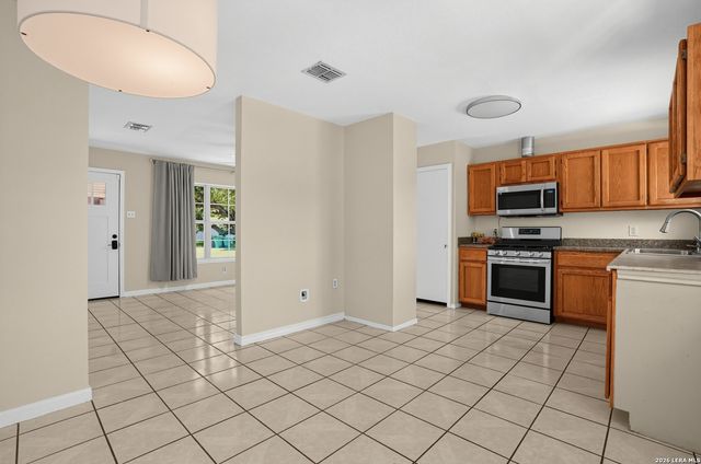 5415 HAVENCREST DR, San Antonio, TX 78242