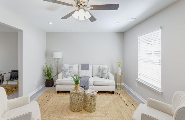 122 Thompson Street, Walterboro, SC 29488