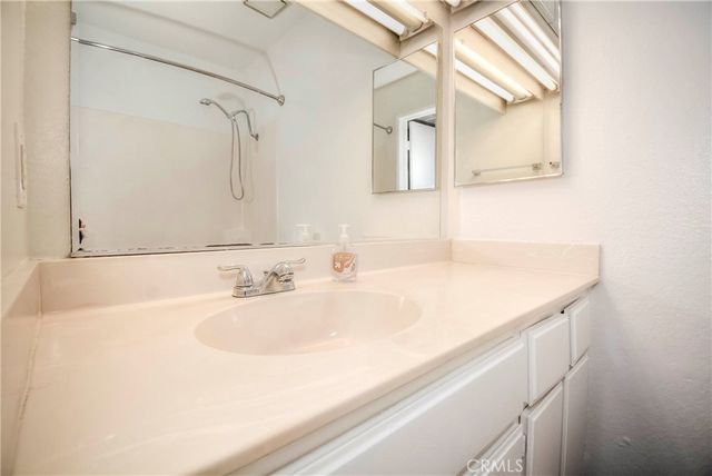 3736 Oak Creek, Ontario, CA 91761