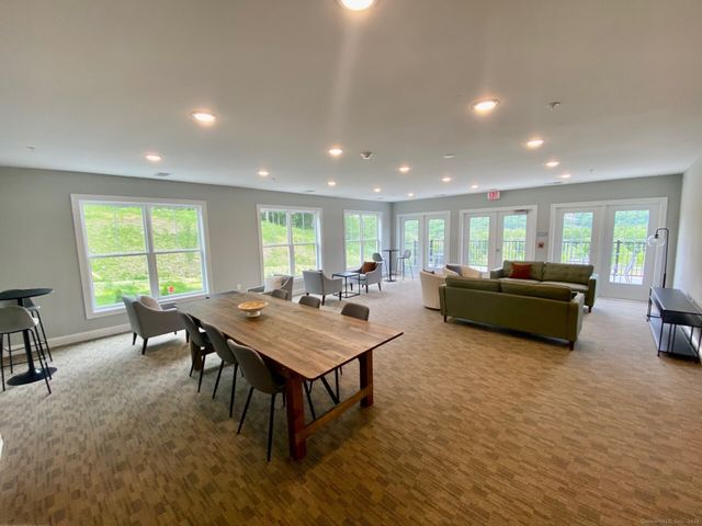 5 Cherry Brook Road 218, Canton, CT 06019