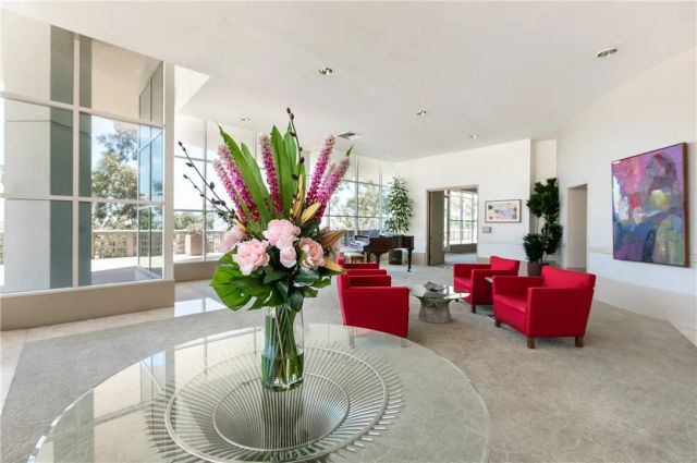 700 E Ocean Boulevard 2703, Long Beach, CA 90802