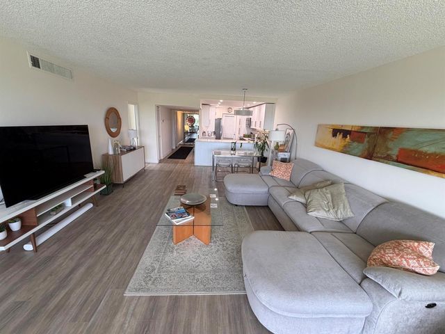 3001 S Course Drive 501, Pompano Beach, FL 33069